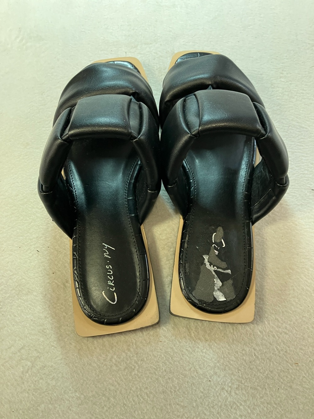 Circus by Sam Edelman Black Padded Square-Toe Slide Mules